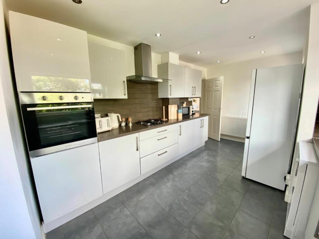 Coventry Huge 4Bed 2Bath Private Parking Nec By Empower Homes Luaran gambar